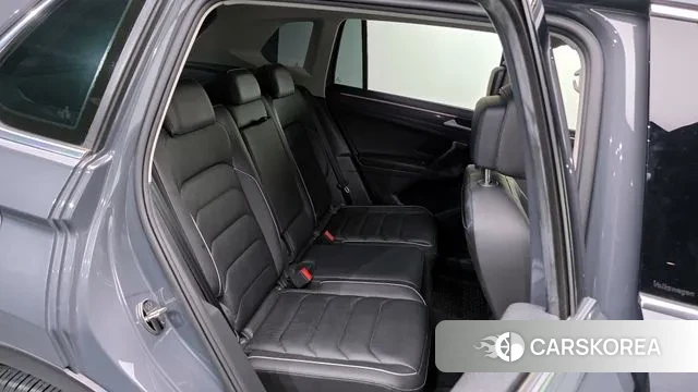 Volkswagen Tiguan second Generation 2021 Серый из Кореи, фото 3