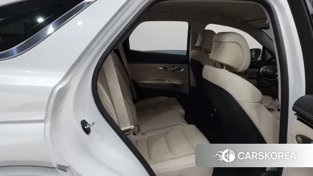 Genesis GV70 2023 Белый из Кореи, фото 3