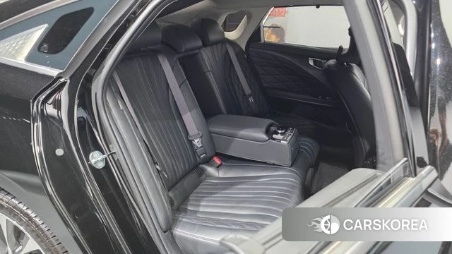 Kia K8 2023 Черный из Кореи, фото 3