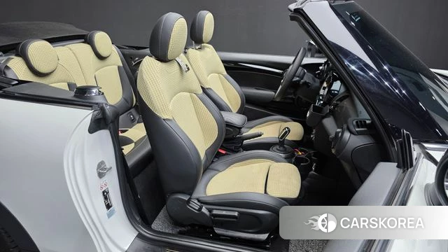 Mini Cooper S Convertible 2023 Белый из Кореи, фото 3