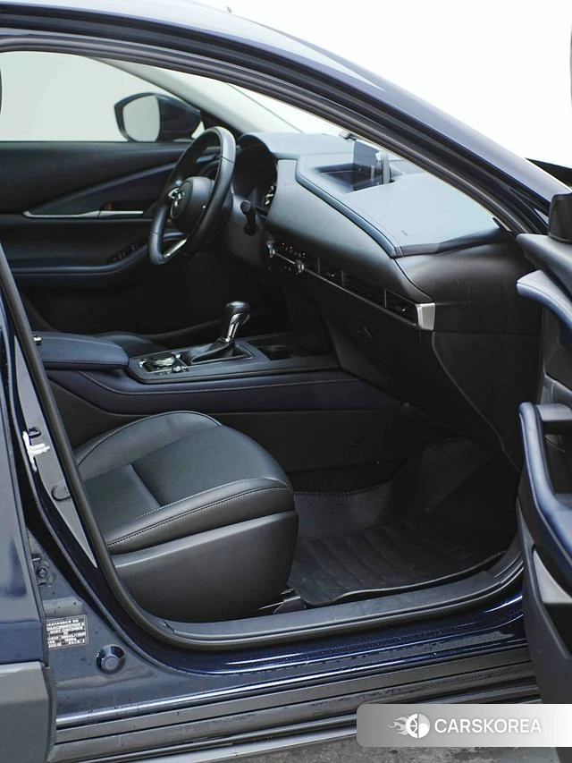 Mazda CX-30 2022 Синий из Китая, фото 3