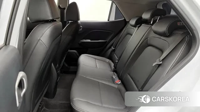 Hyundai Venue 2025 Белый из Кореи, фото 3