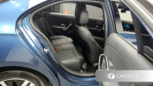 Mercedes-Benz A-Class W177 2021 Синий из Кореи, фото 3