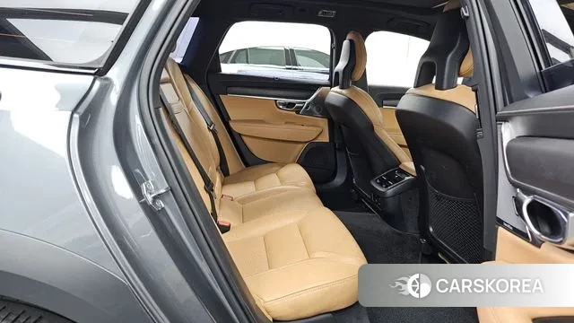 Volvo V90 Cross-Country 2018 Серебристо-серый из Кореи, фото 3