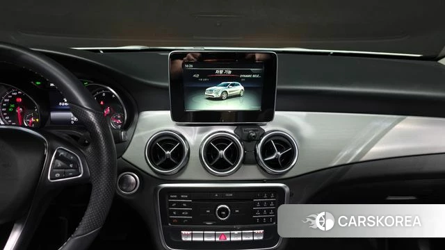 Mercedes-Benz GLA-Class X156 2018 Белый из Кореи, фото 3