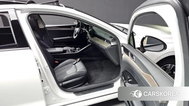 Kia K5 3rd generation 2022 Белый из Кореи, фото 3