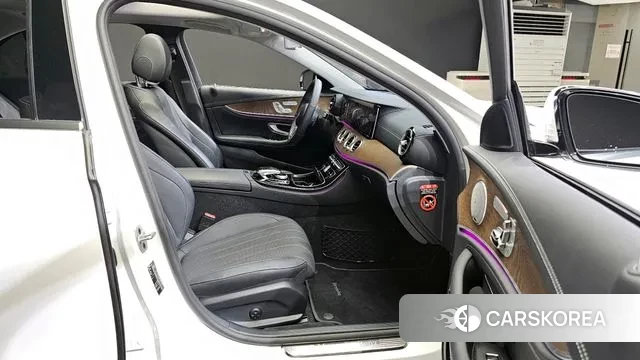 Mercedes-Benz E-Class W213 2019 Белый из Кореи, фото 3