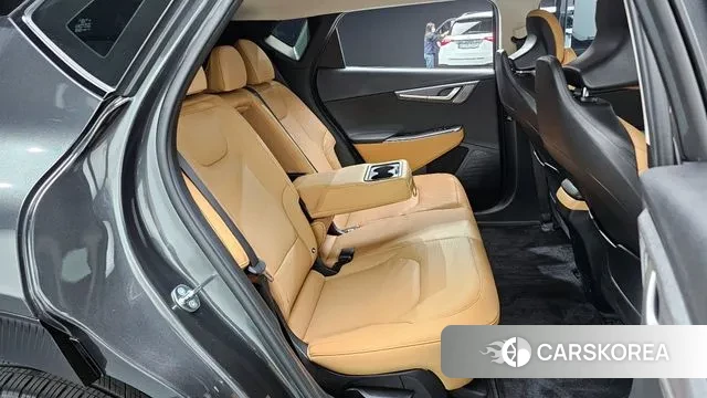 Kia EV6 2023 Серый из Кореи, фото 3