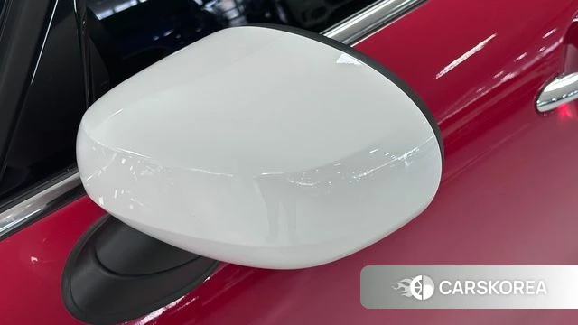 Mini Cooper 2023 Красный из Кореи, фото 3