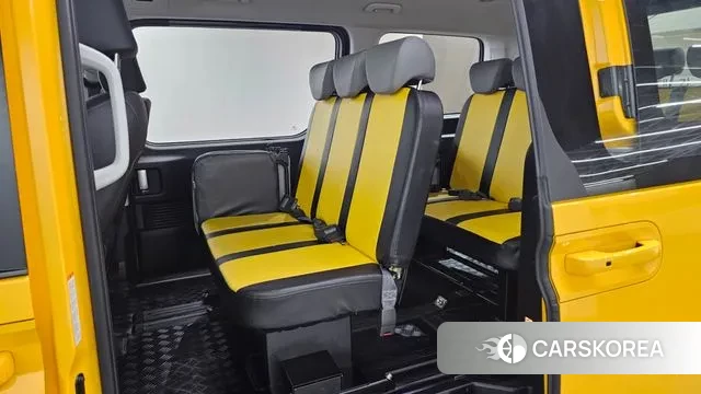 Hyundai Staria 2024 Желтый из Кореи, фото 3