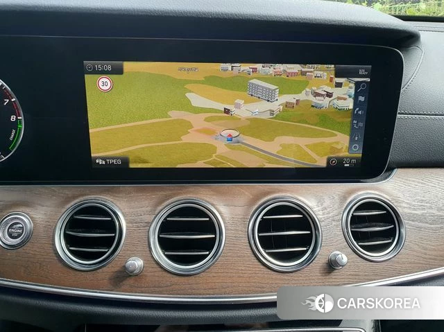 Mercedes-Benz E-Class W213 2019 Белый из Кореи, фото 3
