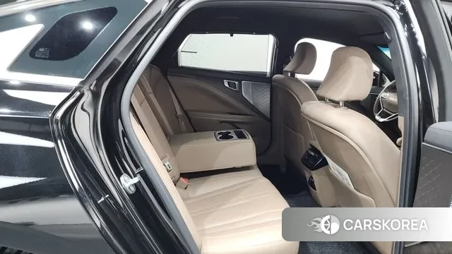 Kia K8 2023 Черный из Кореи, фото 3