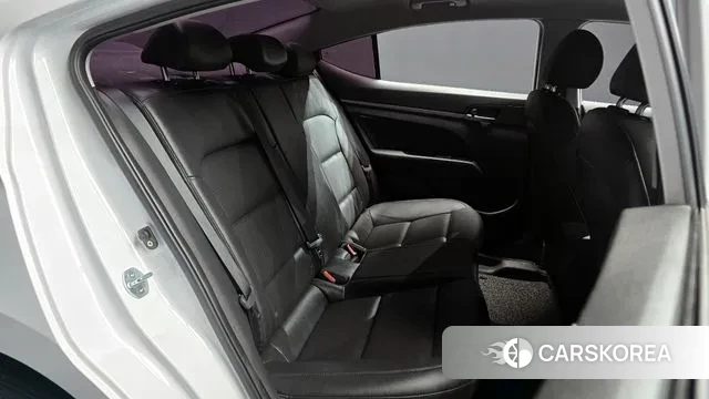 Hyundai Avante AD 2018 Белый из Кореи, фото 3