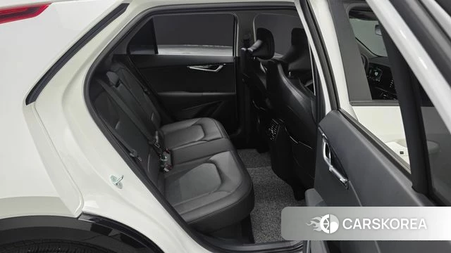 Kia Di Ol Nu Niro 2024 Белый из Кореи, фото 3