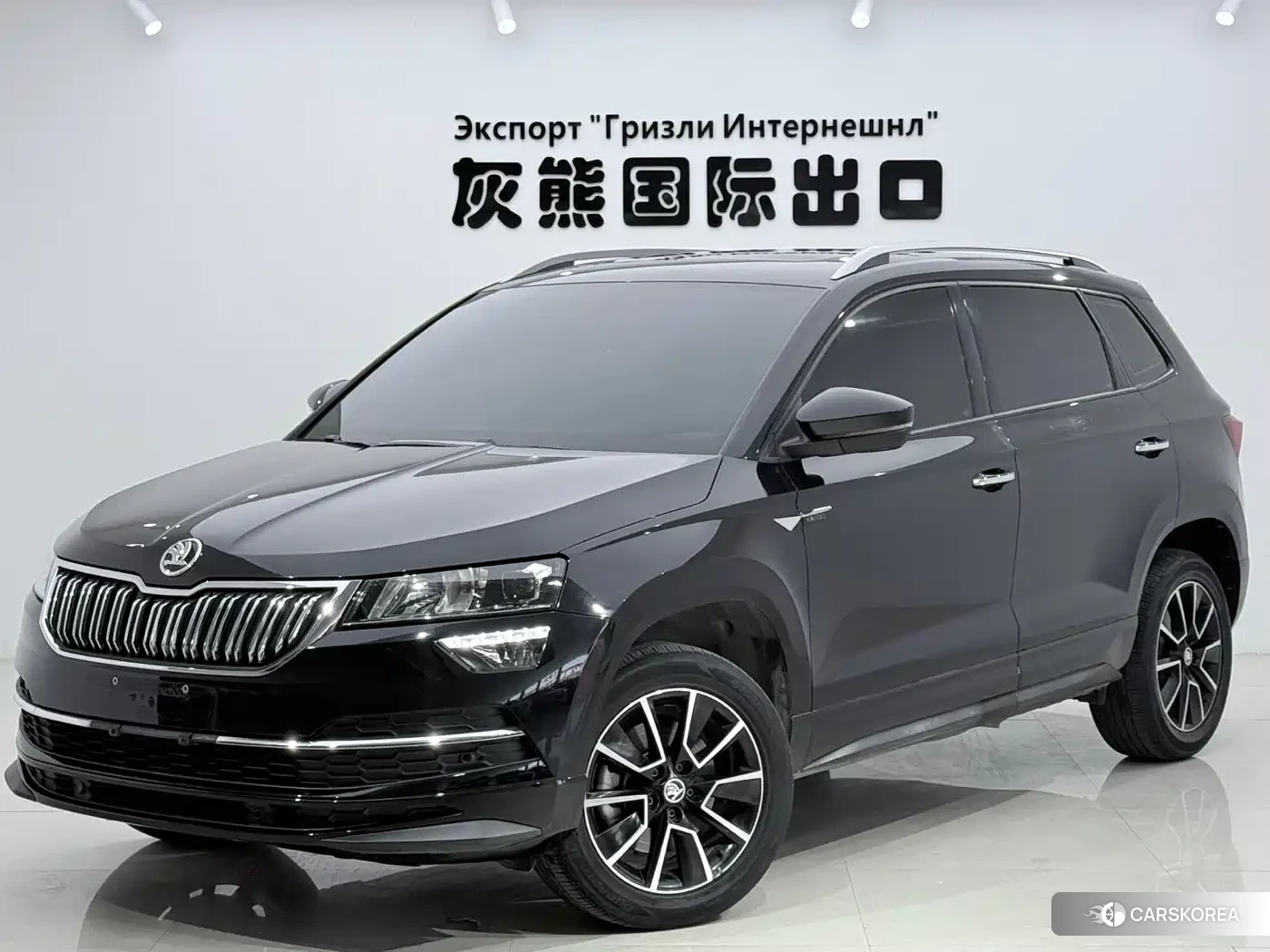 Skoda Karoq 2023 Черный из Китая, фото 3