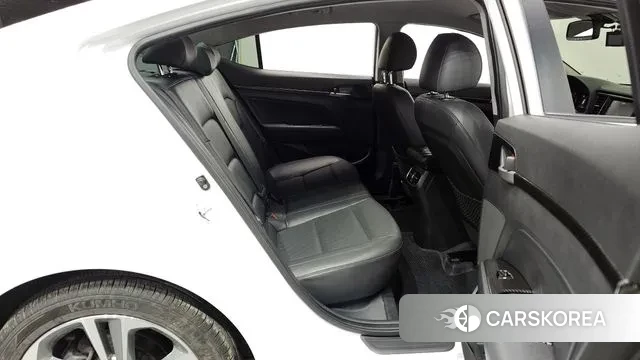 Hyundai Avante AD 2018 Белый из Кореи, фото 3