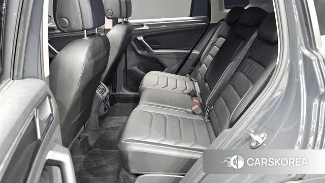 Volkswagen Tiguan second Generation 2023 Серый из Кореи, фото 3