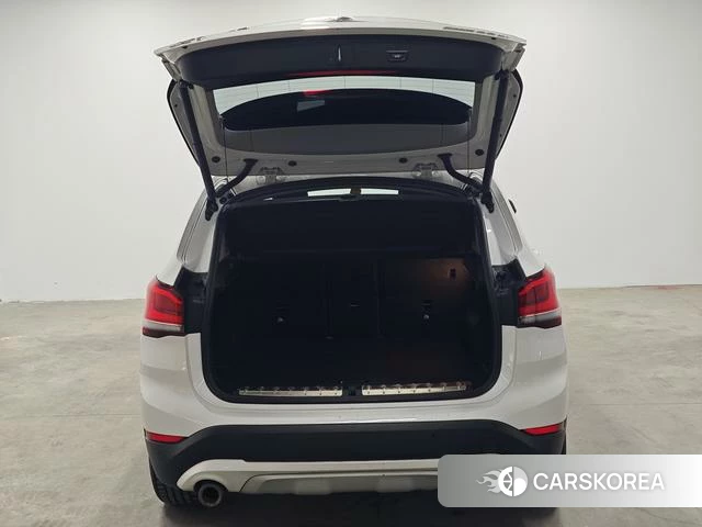 BMW X1 2021 Белый из Китая, фото 3