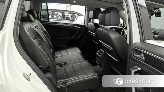 Volkswagen Tiguan Allspace 2020 Белый из Кореи, фото 3
