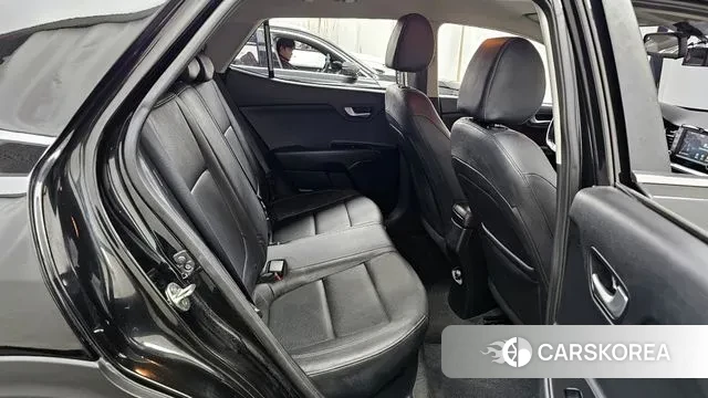 Kia Stonic 2018 Черный из Кореи, фото 3