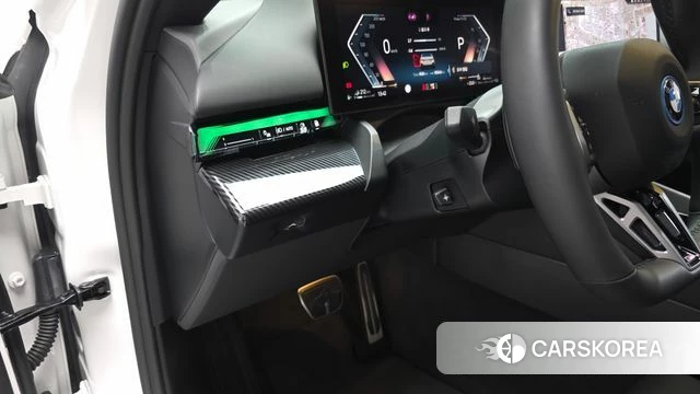 BMW 5 Series (G60) 2025 Белый из Кореи, фото 3