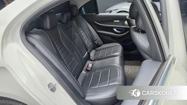 Mercedes-Benz E-Class W213 2018 Белый из Кореи, фото 3