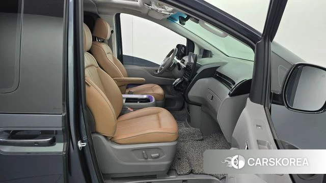Hyundai Staria 2022 Серый из Кореи, фото 3