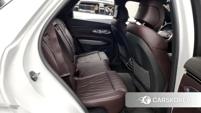 Genesis GV70 2023 Белый из Кореи, фото 3