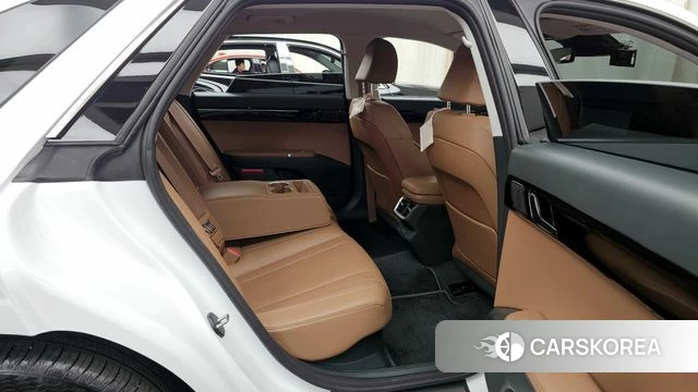 Hyundai Grandeur Hybrid (GN7) 2023 Белый из Кореи, фото 3