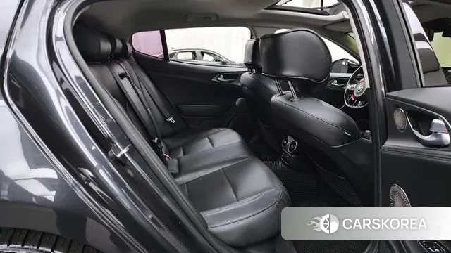 Kia Stinger id 3641810 из Кореи 3