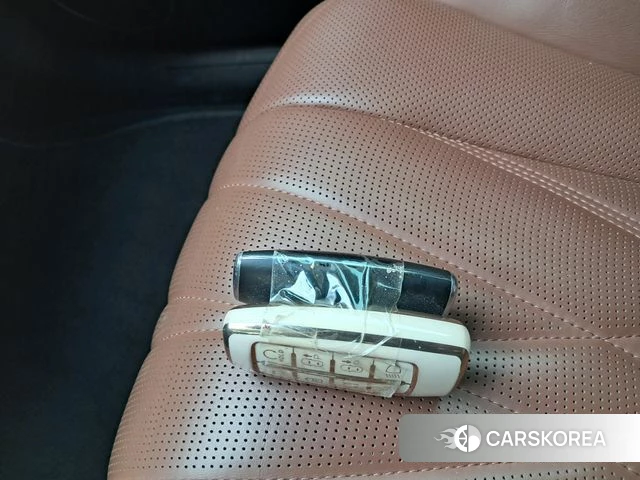 Genesis Electrified G80 (RG3) 2022 Черный из Кореи, фото 3