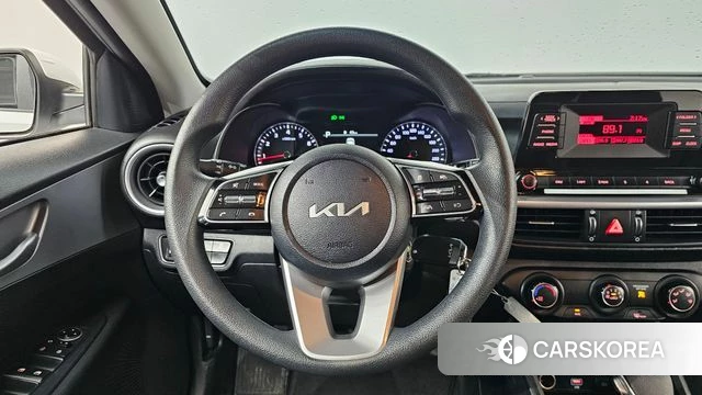 Kia The New K3 2nd generation 2022 Белый из Кореи, фото 3