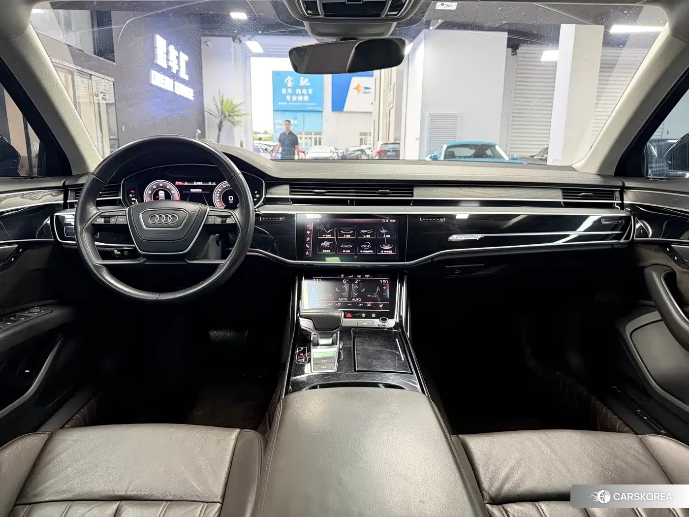 Audi A8 2019 Черный из Китая, фото 3