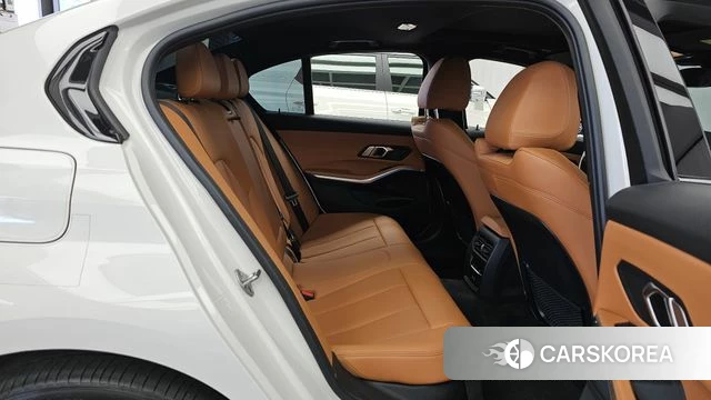 BMW 3 Series (G20) 2022 Белый из Кореи, фото 3