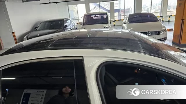 Mercedes-Benz E-Class W214 2024 Белый из Кореи, фото 3