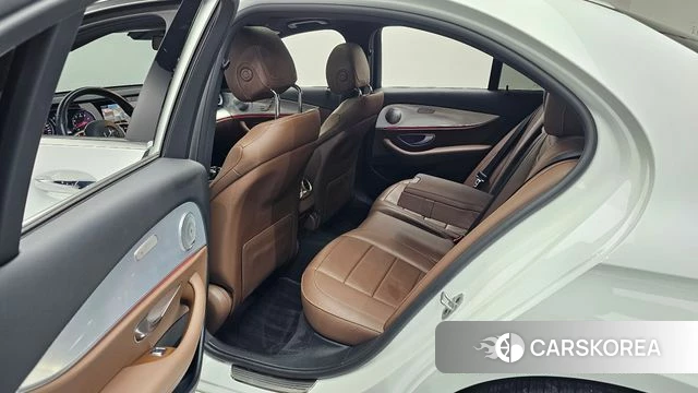 Mercedes-Benz E-Class W213 2020 Белый из Кореи, фото 3