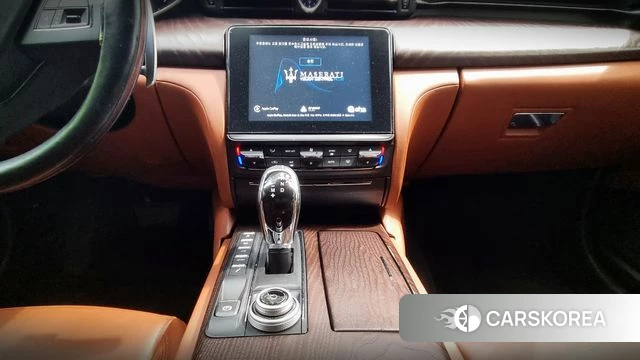 Maserati Quattroporte 2018 Черный из Кореи, фото 3