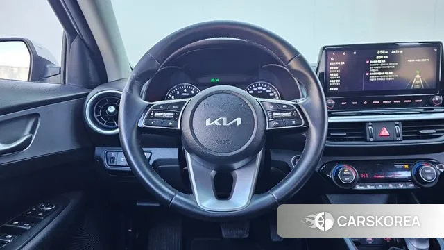 Kia The New K3 2nd generation 2021 Белый из Кореи, фото 3