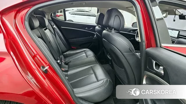 Genesis The New G70 2022 Красный из Кореи, фото 3