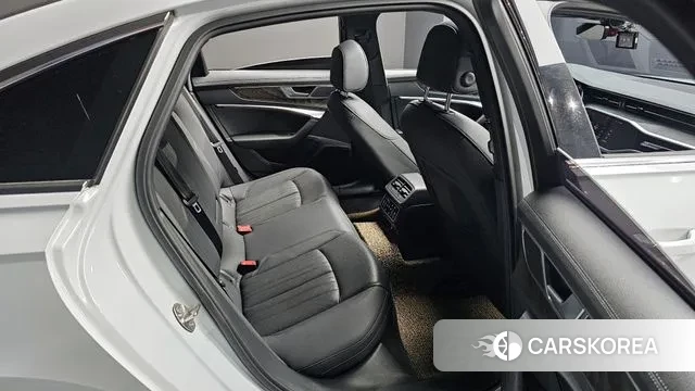 Audi A6 (C8) 2020 Белый из Кореи, фото 3