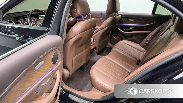 Mercedes-Benz E-Class W213 2019 Черный из Кореи, фото 3