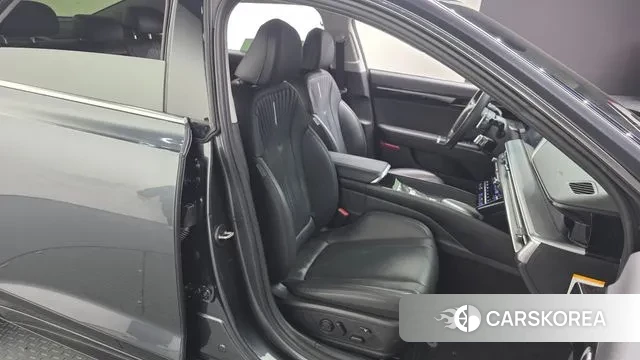 Hyundai Grandeur Hybrid (GN7) 2023 Серый из Кореи, фото 3