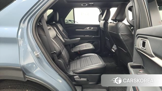 Ford Explorer 6th Generation 2025 Небесно-голубой из Кореи, фото 3