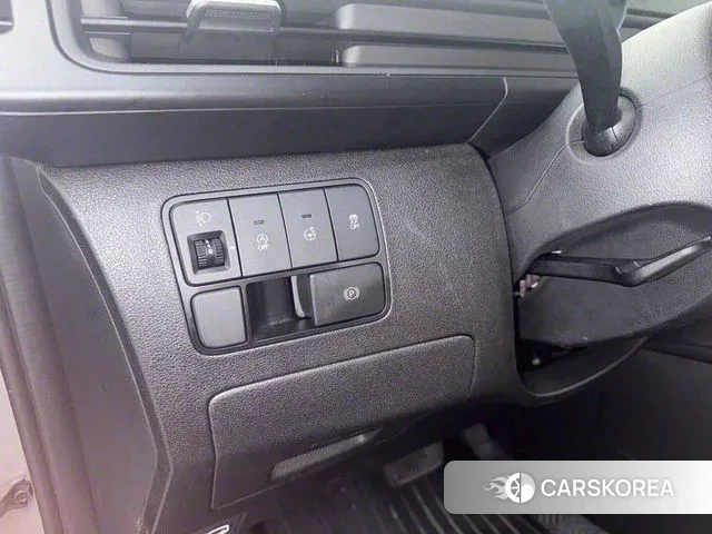 Hyundai Staria 2021 Серебристо-серый из Кореи, фото 3