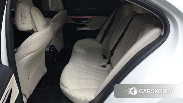 Mercedes-Benz E-Class W214 2025 Белый из Кореи, фото 3