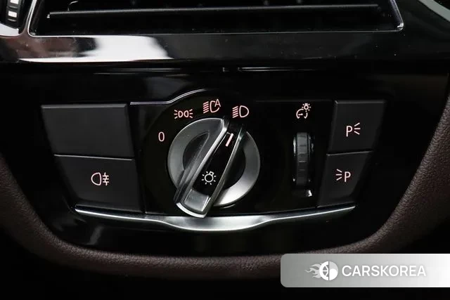 BMW 6 Series GT (G32) 2024 Белый из Кореи, фото 3