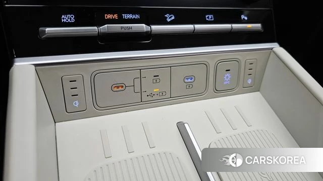 Hyundai Santa Fe (MX5) 2024 Белый из Кореи, фото 3