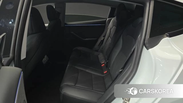 Tesla Model 3 2024 Белый из Кореи, фото 3