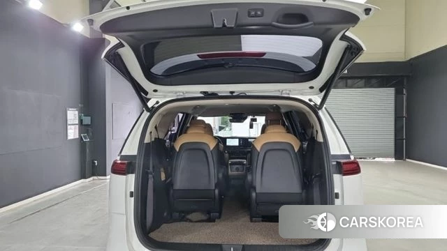Kia Carnival 4th generation 2023 Белый из Кореи, фото 3
