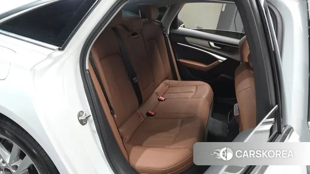 Audi A6 (C8) 2022 Белый из Кореи, фото 3